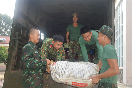 LLVT tỉnh Bình Phước hỗ trợ 7 tấn nông sản cho Bộ Tư lệnh Thành phố Hồ Chí Minh