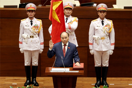 Chủ tịch nước Nguyễn Xuân Phúc tuyên thệ nhậm chức trước Quốc hội