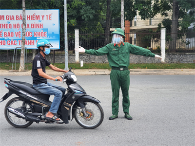 Cán bộ, chiến sĩ Trung đoàn 271 chung tay vì cộng đồng
