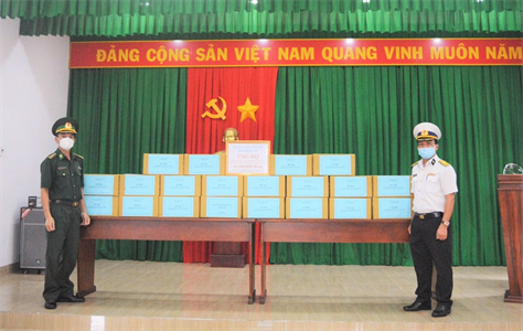 Hải đoàn 129 hỗ trợ kinh phí phòng, chống dịch Covid-19
