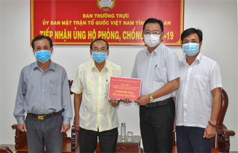 Hội Cựu chiến binh tỉnh Long An hỗ trợ Thành phố Hồ Chí Minh 30 triệu đồng