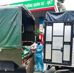 Trung đoàn 736 hỗ trợ Trường Quân sự Quân khu 7 phòng chống dịch