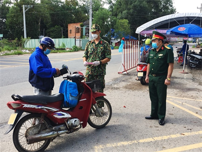 Bộ đội Quân đoàn 4 nơi tuyến đầu chống dịch