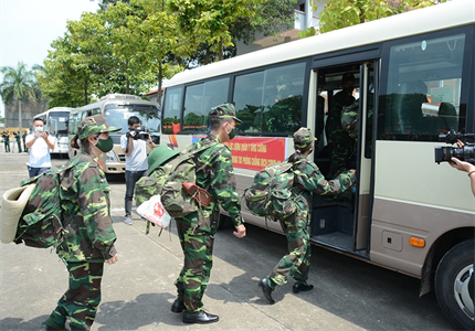 Tăng cường lực lượng quân y cho các tỉnh phía Nam phòng, chống dịch Covid-19