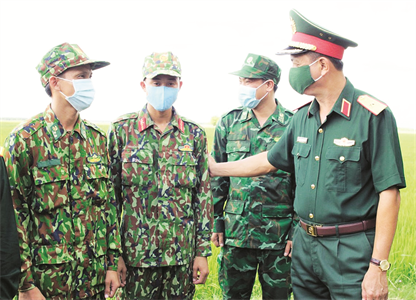 Tư lệnh Quân khu 7 gửi thư khen, động viên cán bộ, chiến sĩ LLVT Quân khu phòng, chống dịch Covid-19