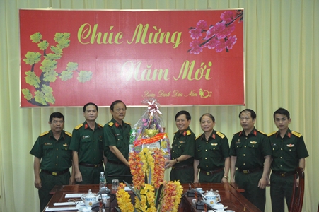 Học viện Lục quân thăm chúc tết Bộ CHQS Tây Ninh