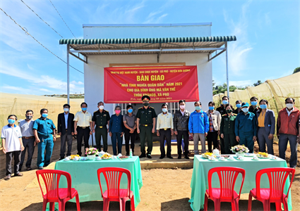 Những ngôi nhà thắm đượm nghĩa tình quân dân