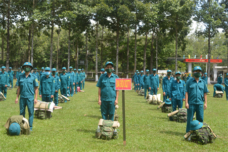 Bộ CHQS tỉnh Tây Ninh huy động dân quân hỗ trợ địa phương phòng, chống dịch