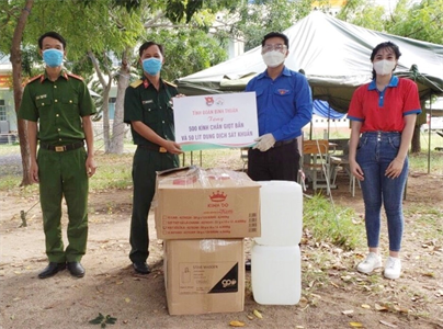 Tỉnh đoàn Bình Thuận thực hiện cao điểm Chiến dịch “Hoa phượng đỏ”