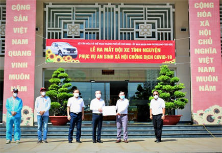 Ra mắt “Đội xe tình nguyện phục vụ an sinh xã hội chống dịch Covid-19”