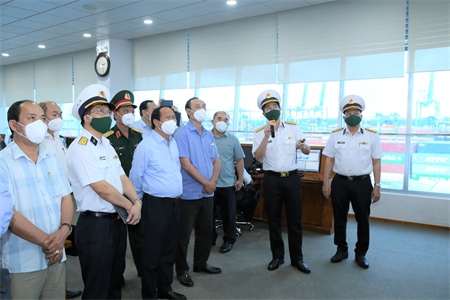 Phó Thủ tướng Lê Văn Thành kiểm tra Tổng công ty Tân cảng Sài Gòn