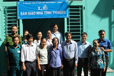 Phường 7, quận 3 trao nhà  tình thương cho gia đình quân nhân tại ngũ