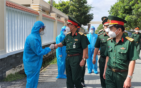 Trung tướng Ngô Minh Tiến kiểm tra công tác huấn luyện, sẵn sàng chiến đấu và phòng, chống dịch COVID-19 trên địa bàn tỉnh BR-VT
