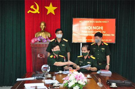 Bàn giao chức trách nhiệm vụ trưởng ban CNTT