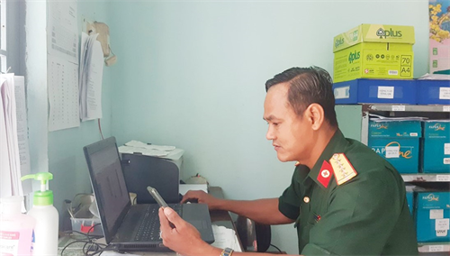 Tận tâm như y sĩ Lê Minh Hoàng