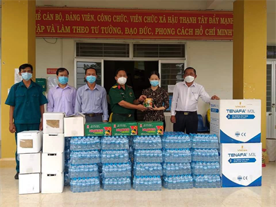 Thăm, tặng quà lực lượng phòng, chống dịch Covid-19 huyện Tân Thạnh, tỉnh Long An