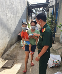 200 phần quà tặng bà con thành phố Thuận An, tỉnh Bình Dương
