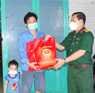 20.000 người dân khó khăn được hỗ trợ từ chương trình ‘Gói dân sinh mùa Covid'