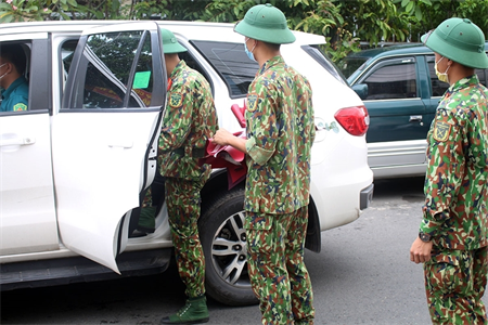 500 học viên Trường Quân sự Quân khu 7 tăng cường Đồng Nai chống dịch