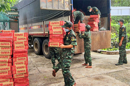 Tỉnh Bình Dương  tiếp nhận 50 tấn lương thực, thực phẩm hỗ trợ chống dịch