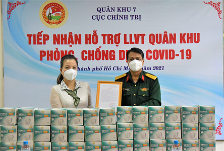 Cục Chính trị Quân khu 7 tiếp nhận 50.000 khẩu trang N95 từ Công ty cổ phần tập đoàn GT GLOBAL