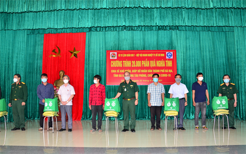 Bộ Tư lệnh Quân khu 7 trao 500 phần quà cho nhân dân có hoàn cảnh khó khăn trên địa bàn Thành phố Bà Rịa