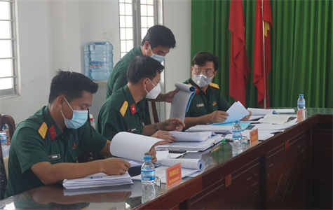Bộ CHQS tỉnh Long An kiểm tra xét duyệt nghĩa vụ quân sự năm 2022 tại huyện Bến Lức