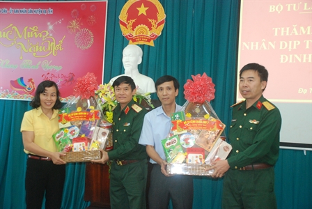 Thiếu tướng Lê Bửu Tuấn, Phó Tư lệnh, Tham mưu trưởng Quân khu: Thăm, chúc tết tỉnh Lâm Đồng