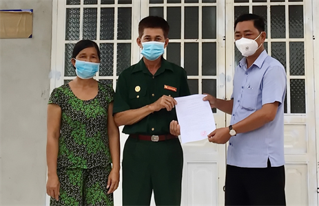Trao nhà tình nghĩa cho hội viên cựu chiến binh