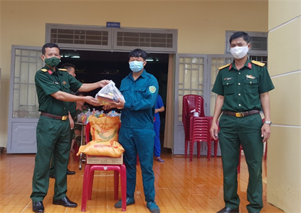 LLVT huyện Lộc Ninh sát cánh cùng dân, vượt qua Covid