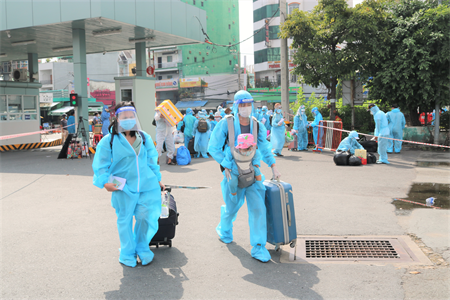 Hành trình 63 ngày nghĩa tình đưa người dân Phú Yên về quê an toàn