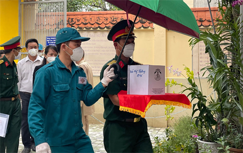 Chung tay lo hậu sự cho người mất vì Covid-19