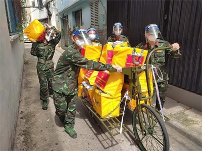 Xe đạp thồ chở “yêu thương, nghĩa tình”, tỏa sáng hình ảnh “Bộ đội Cụ Hồ” trong lòng Nhân dân