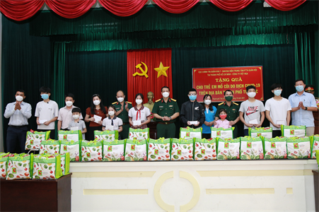 Chung tay chăm lo cho trẻ mồ côi do đại dịch Covid-19