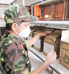 Đại úy QNCN Lê Minh Sang nén nỗi đau riêng, xung kích xoa dịu mất mát của đồng bào