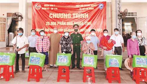 Đoàn Kinh tế - Quốc phòng 778 đồng hành cùng dân qua đại dịch