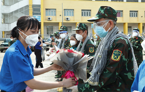 Lưu luyến ngày chia tay