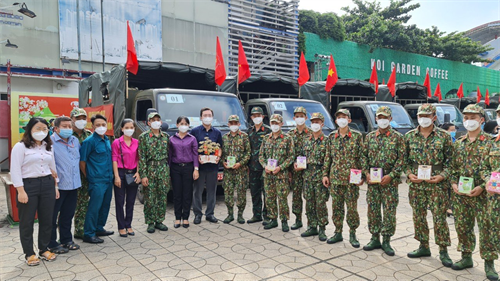 Quận 5 tiễn bộ đội Trung đoàn 88 hoàn thành nhiệm vụ hỗ trợ địa phương chống dịch