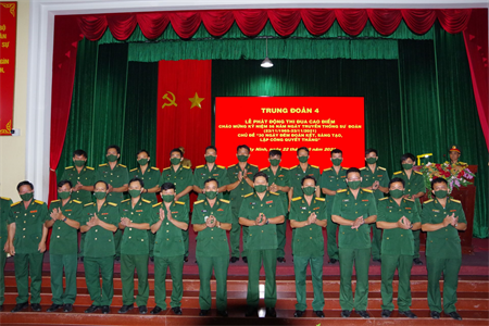 Sư đoàn 5: Phát động thi đua cao điểm chào mừng kỷ niệm 56 năm Ngày truyền thống sư đoàn