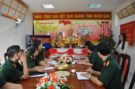 Cục Chính trị Quân khu thi trang trí bàn thờ Tổ quốc