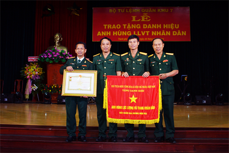 Tiếp bước Báo Quân Giải phóng anh hùng