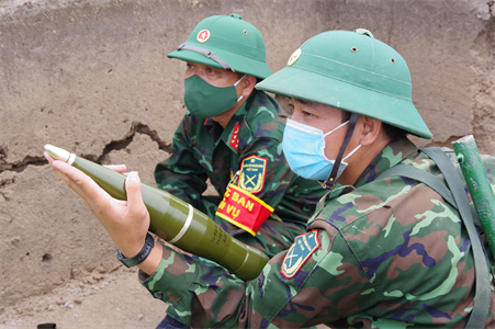 Trường Quân sự Quân đoàn 4: 100% học viên bắn đạn thật đạt khá, giỏi