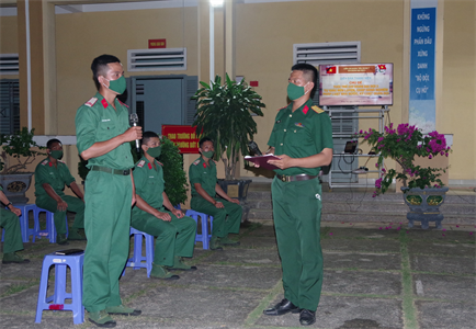 Trung đoàn 31 tổ chức Diễn đàn Thanh niên