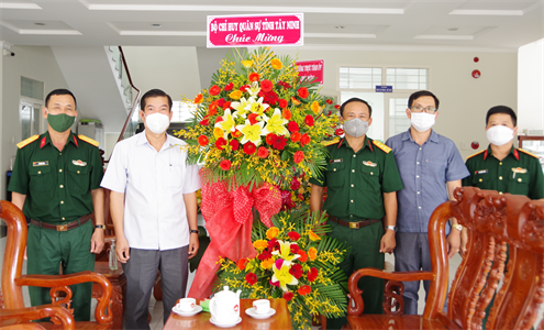 Bộ CHQS tỉnh Tây Ninh chúc mừng Ủy ban MTTQ Việt Nam tỉnh