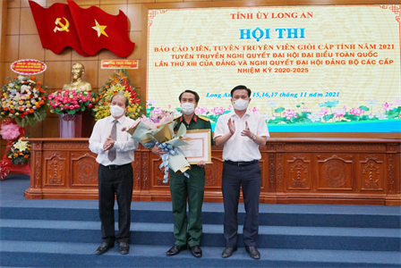 Những sĩ quan trẻ mang kiến thức từ thực tiễn đến hội thi