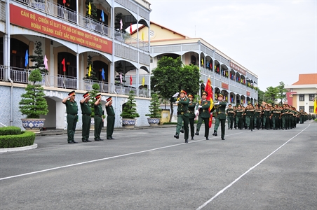 Bộ Tư lệnh Thành phố Hồ Chí Minh tổ chức lễ chào cờ đầu năm Đinh Dậu 2017