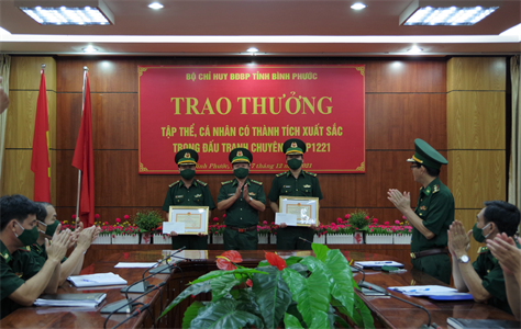 Bình Phước khen thưởng đột xuất lực lượng bắt ma túy
