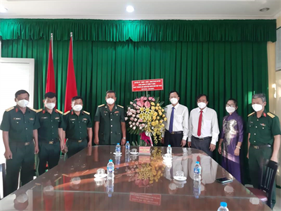 Lãnh đạo huyện Gò Dầu chúc mừng Ngày Thành lập QĐND Việt Nam