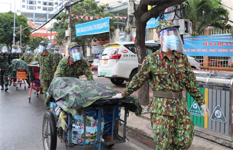 Hình ảnh người lính trong đại dịch