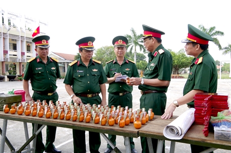 LLVT Long An: Sẵn sàng rèn cán, luyện quân